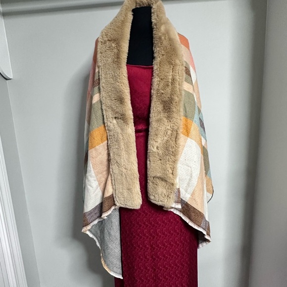 Boho Shawl Wrap Cape By Anthropologie Plaid Fun Fur Soft Warm Cozy peasant OS - Picture 12 of 16
